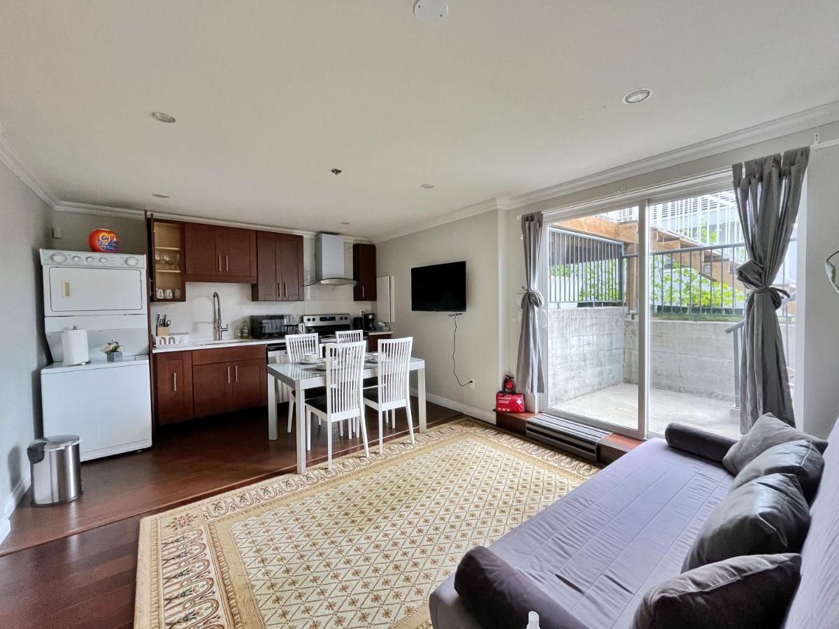 Coze Home In Vancouver Near Yvr ภายนอก รูปภาพ