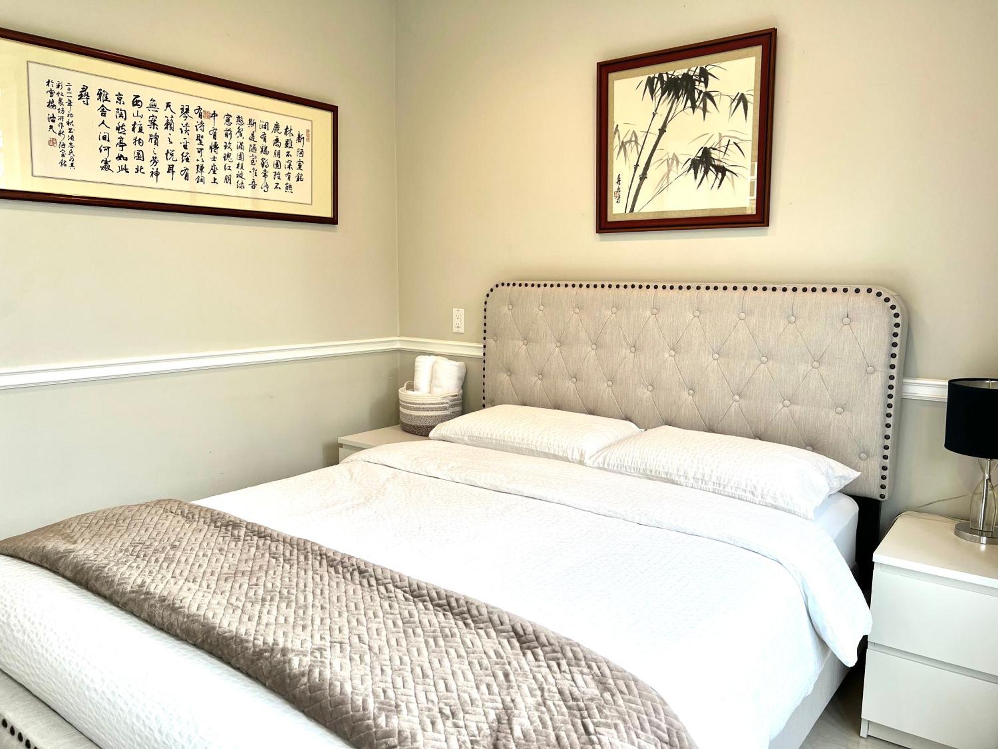Coze Home In Vancouver Near Yvr ภายนอก รูปภาพ